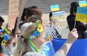 Ucranianos y rusos se reúnen en Monterrey para pedir que termine la guerra