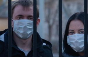 OMS sugiere reducir aislamiento por covid de 14 a 7 días