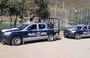 Garantizan policías municipales seguridad en campos de fútbol