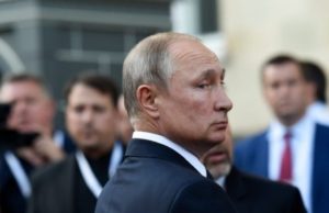 Senado ruso autoriza a Vladimir Putin usar la fuerza militar en el extranjero