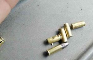 Detiene Policía Municipal a dos sujetos con arma de fuego y droga en Las Granjas