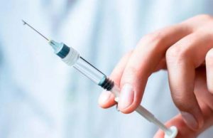 OMS sugiere que una sola dosis de la vacuna contra el VPH protege igual que dos inyecciones