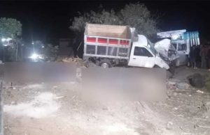 Reportan 4 migrantes muertos y 20 lesionados por volcadura de camión de redilas en Chiapas