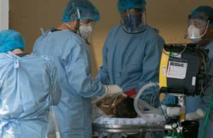 UNAM en defensa de los jóvenes médicos que ayudaron inició de la pandemia