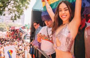 LGBTI+: Danna Paola y otros famosos que asistieron al Pride 2022