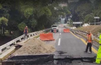 Colpasa puente por intensas lluvias en la Región del Soconusco