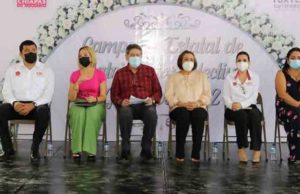 Con la coordinación iniciada por el DIF Estatal contraen matrimonio 74 parejas en Tuxtla