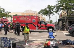 Tiroteo masivo en Highland Park: Confirman seis muertos y 16 heridos