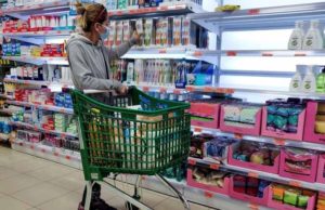 La confianza del consumidor retrocedió; mexicanos temen más aumentos de precios