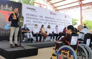 Rutilio Escandón entrega ayudas técnicas e inaugura rehabilitación del DIF municipal, La Trinitaria