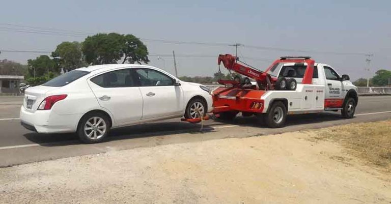 Estiman que por cada grúa concesionada hay una «pirata» en Chiapas