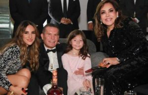 Julio César Chávez festeja 60 años y libre de adicciones