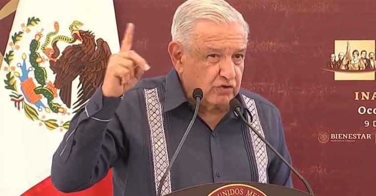 AMLO: Pendiente, promesa de conectar al país, reconoce en Chiapas