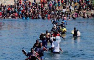 AMLO critica política migratoria de Greg Abbott: ‘Es una aberración’