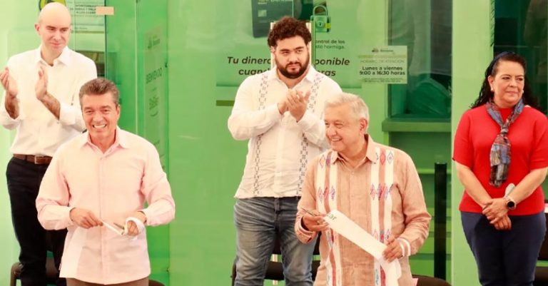 Finaliza AMLO gira de trabajo por Chiapas