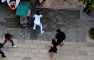 El momento de pánico de unos turistas al huir de un tiroteo en Playa del Carmen