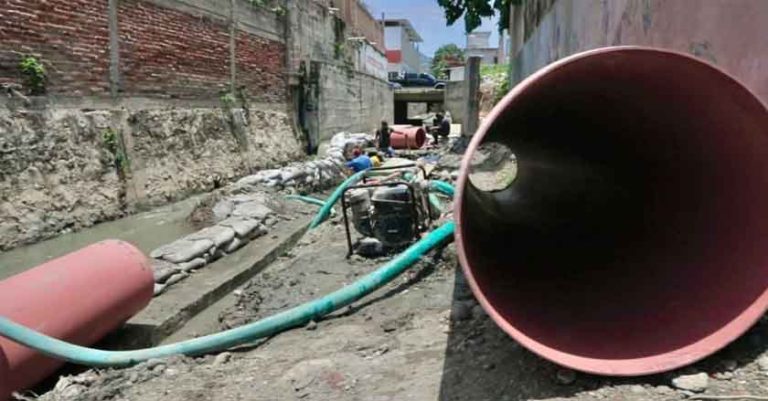Con nuevo y reubicado colector sanitario buscan sanear el arroyo Santa Ana en Tuxtla