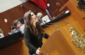 Kenia López Rabadán arremetió contra la 4T por lucha libre en el AIFA