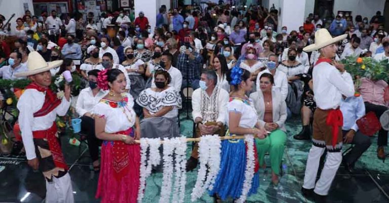 Importante muestra musical y cultural celebró Carlos Morales el 130 aniversario de Tuxtla como capital del estado