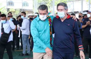 Inauguran Rutilio Escandón y Carlos Morales domo en la cancha de Plan de Ayala