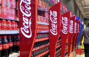 ¿Cuánta agua se utiliza para producir un litro de Coca-Cola?