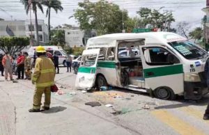 Concesionarios y seguro de viajeros no responden a personas lesionadas por el accidente en Tuxtla