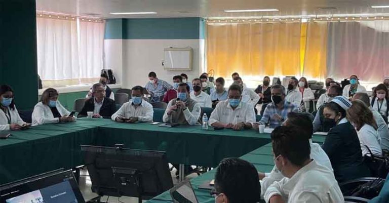 Analizan autoridades del IMSS áreas de mejora para fortalecer atención al derechohabiente en Chiapas