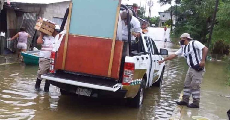 Lluvias dejan afectaciones en carreteras y daños en viviendas en 5 municipios de Chiapas