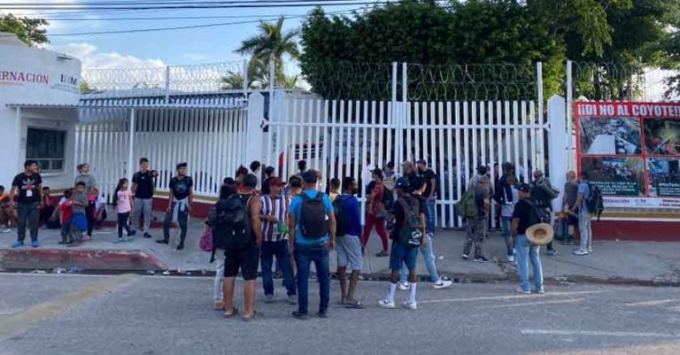 Migrantes se sienten engañados por el INM en Chiapas