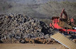 Los riesgos de extraer y vender al Gobierno mexicano el codiciado carbón rojo