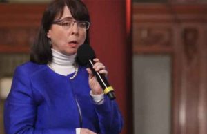 Perfilan a María Elena Álvarez-Buylla como el relevo de Delfina Gómez en la SEP