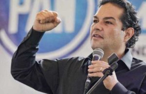 Va Enrique Vargas como candidato del PAN contra Delfina Gómez en Edomex