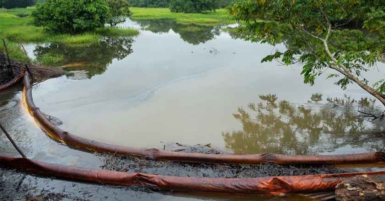 Derrame de petróleo contamina territorio en Chiapas y Tabasco