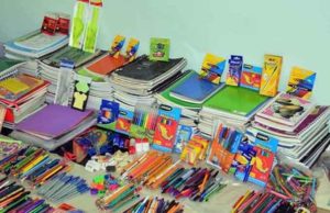 Crisis inflacionaria: Papás buscan lo más económico en útiles escolares
