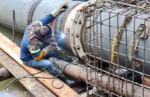 Trabajos de reparación de fuga de agua potable en el Brazo Norte Nuevo