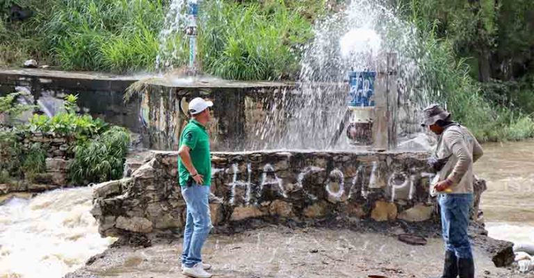 Concluye SMAPA reparación de fuga de agua en Brazo Norte Nuevo