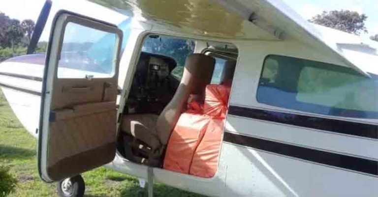 Aseguran en Chiapas una avioneta con más de media tonelada de cocaína