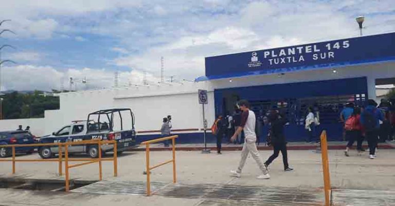 Mantiene SSPM operativos durante entradas y salidas de escuelas en Tuxtla