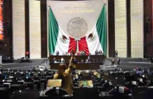 Diputados aprueban en comisiones reforma para terminar con el horario de verano