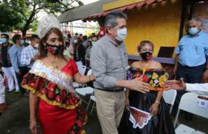 Celebró Carlos Morales el 29 aniversario del Parque Jardín de la Marimba