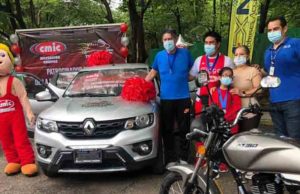 Patrocinadores hicieron entrega formal de los premios para la Gran Carrera Tuchtlán al presidente Carlos Morales