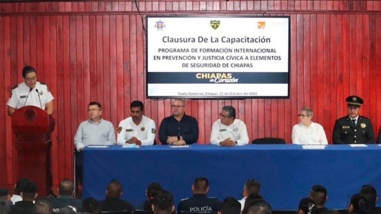 Clausura Alexis Zuart curso de capacitación de la Embajada de Polonia