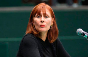 Tatiana Clouthier renuncia a la Secretaría de Economía