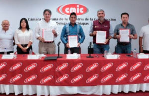 Ratificó Carlos Morales convenio de colaboración con la CMIC en Tuxtla