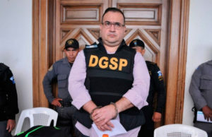 Jueza federal niega amparo a Javier Duarte contra órdenes de aprehensión