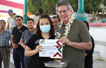 Entrega Carlos Morales kits de instrumentación quirúrgica a médicos veterinarios altruistas dentro de las campañas de esterilización de perros y gatos