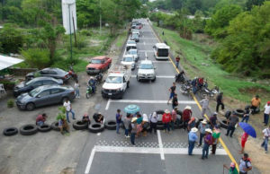 Empresarios piden a las autoridades poner un alto a los bloqueos en carreteras de Chiapas