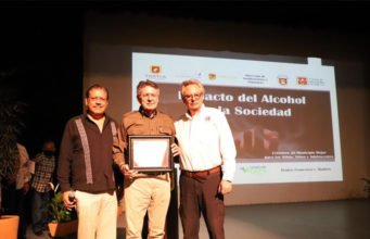 Imparte la Secretaría de Salud Municipal de Tuxtla la conferencia “Impacto del Alcohol en la Sociedad”