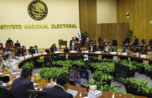Publican durante la madrugada el plan B electoral de AMLO; INE debe comenzar a recortar personal el viernes