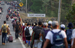 Una caravana migrante de 3.000 personas cruza el Estado de Chiapas